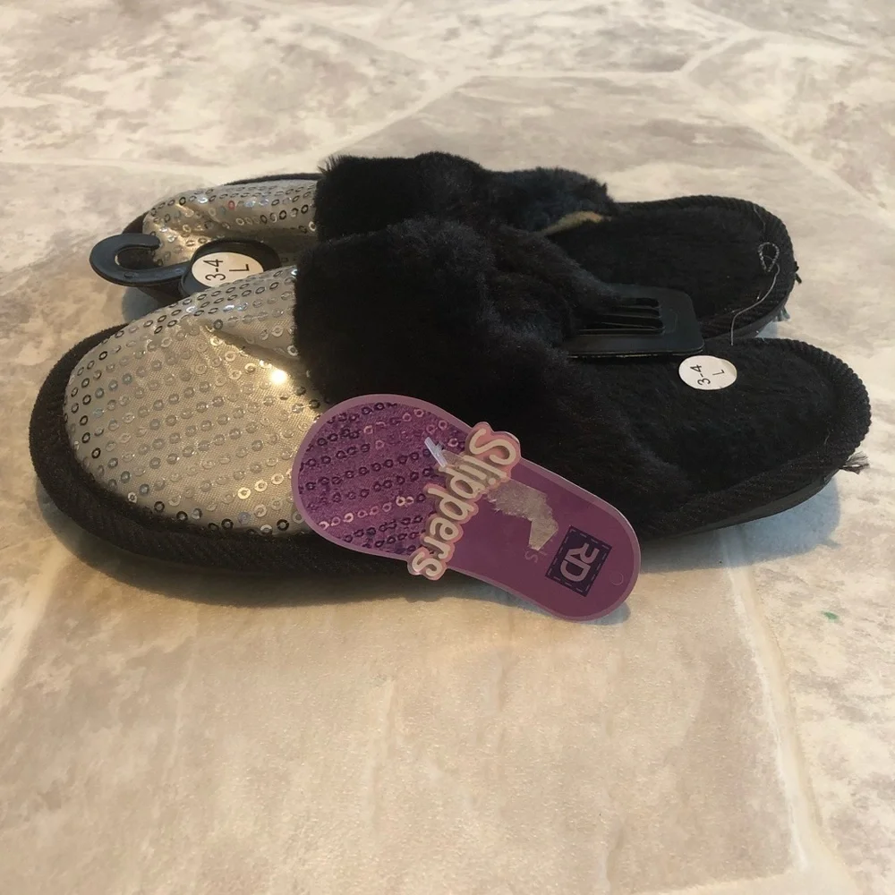 N/A nwt silver